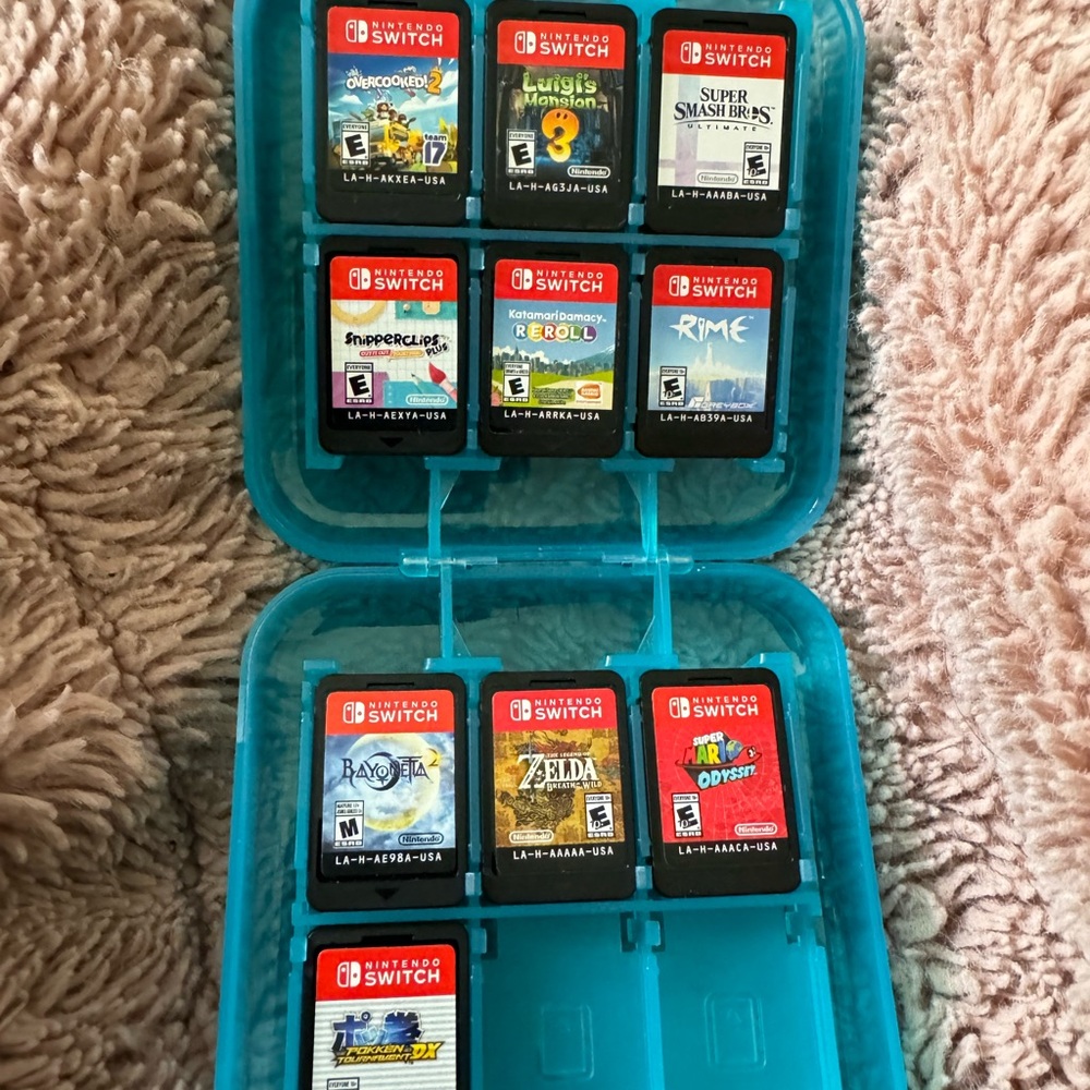 Nintendo Switch Game Lot w/ Case